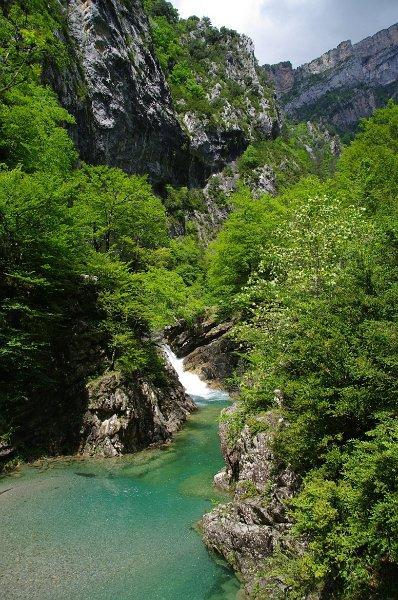 Bungalows Pena Montanesa อาอินซา ภายนอก รูปภาพ