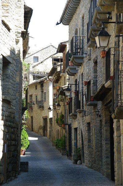 Bungalows Pena Montanesa อาอินซา ภายนอก รูปภาพ