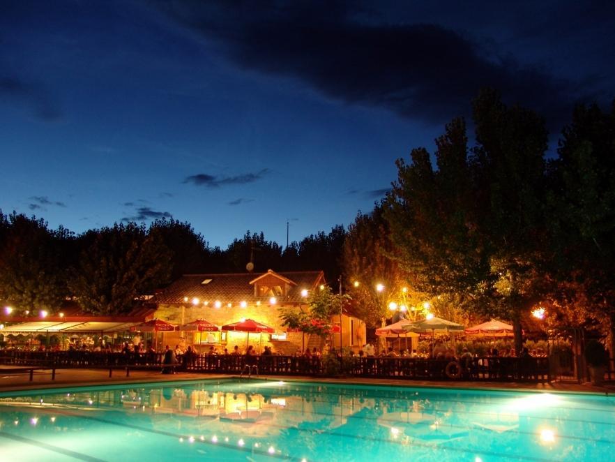 Bungalows Pena Montanesa อาอินซา ภายนอก รูปภาพ