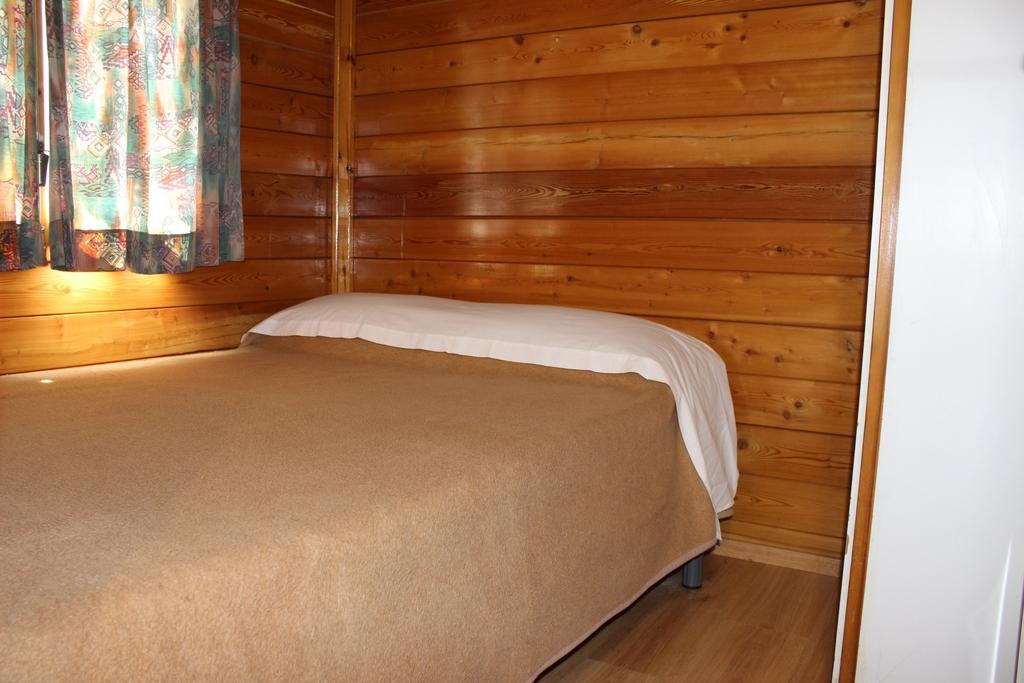 Bungalows Pena Montanesa อาอินซา ห้อง รูปภาพ